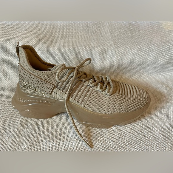 NWOT Steve Madden Maxima sneakers - Picture 9 of 13